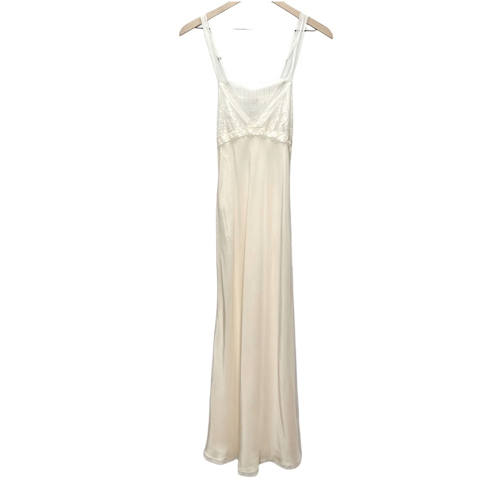 Flora Nikrooz Ivory Lace-Trim Long Chemise